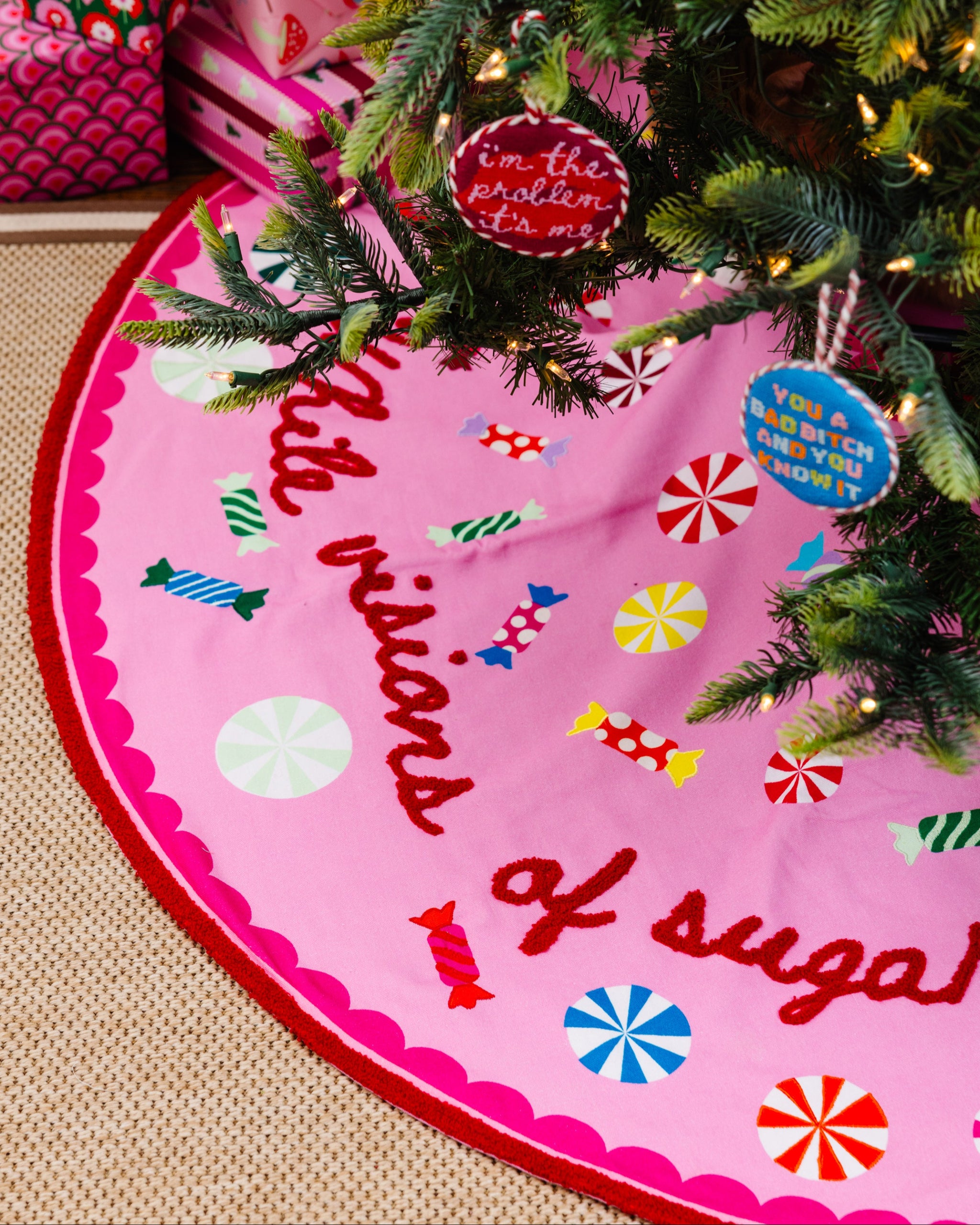 Sugar Plums Embroidered Tree Skirt - Thumbnail 4