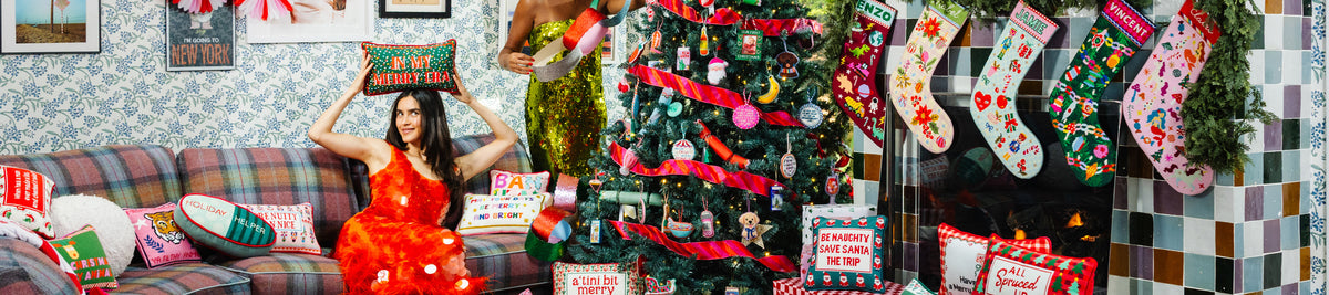 THE HOLIDAY SHOP