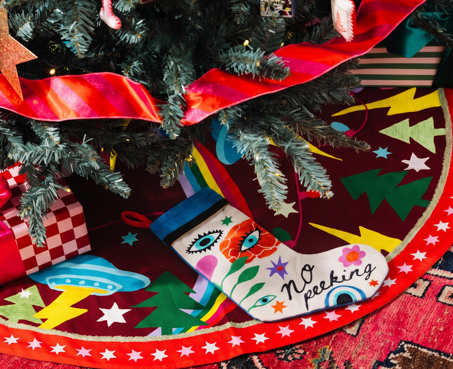 TREE SKIRTS & STOCKINGS